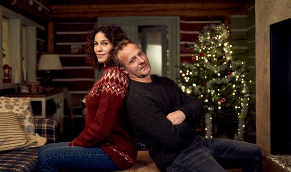 Nicole Golding (Jasmin Gerat) und Martin Kupfer (Maximilian Brückner)